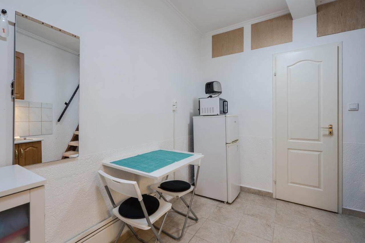 Bpr Simply Azure Apartment Будапеща Екстериор снимка