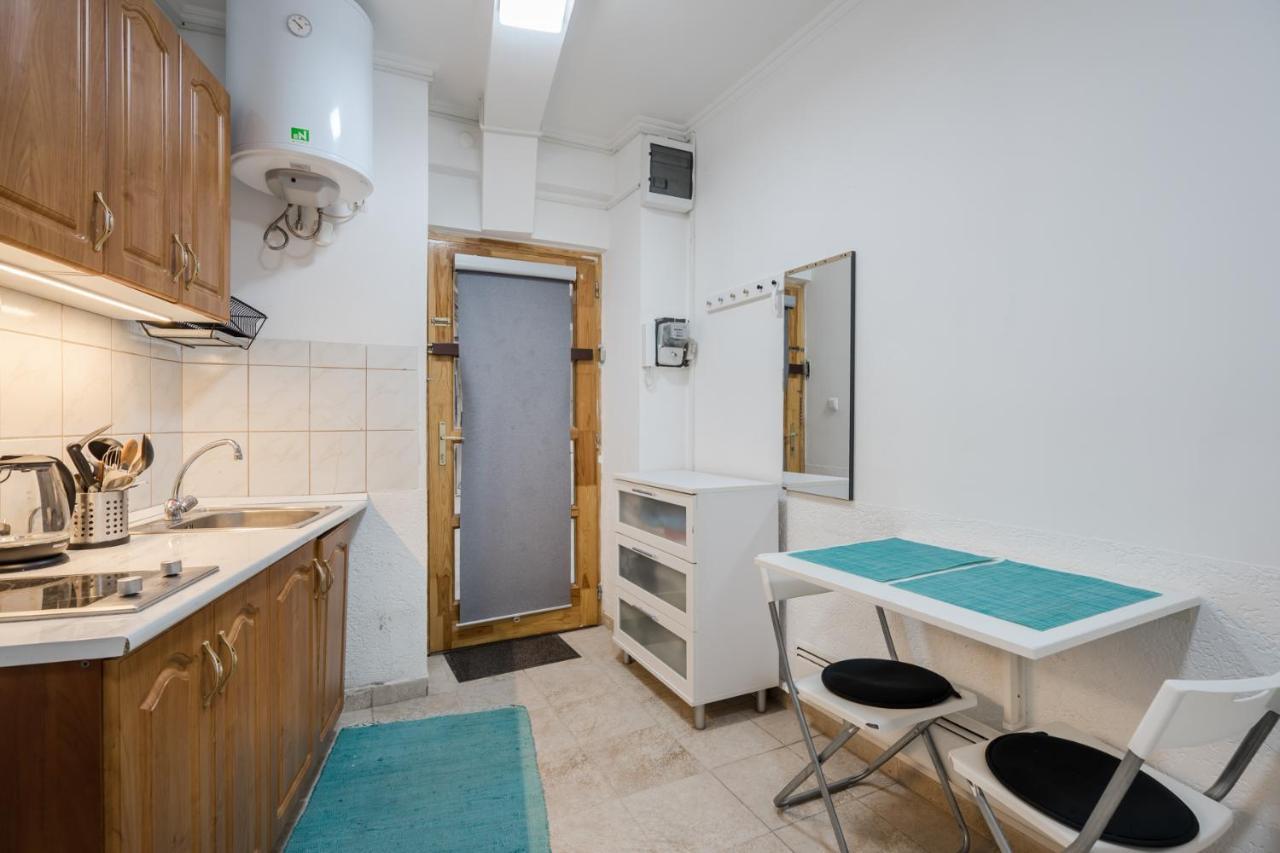 Bpr Simply Azure Apartment Будапеща Екстериор снимка